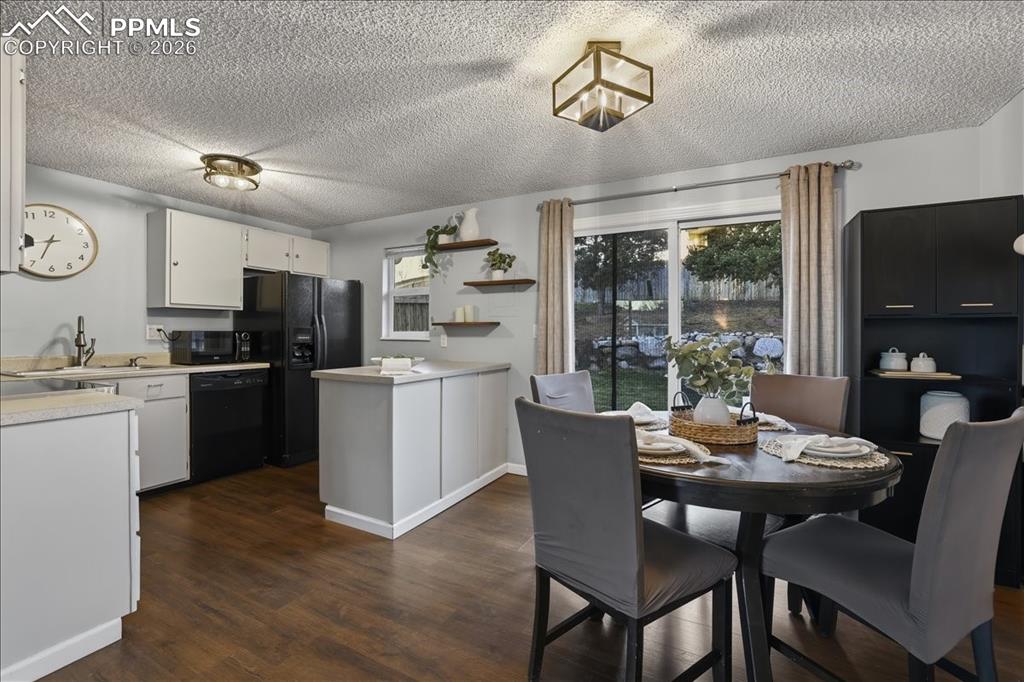 4302 N Delighted Circle