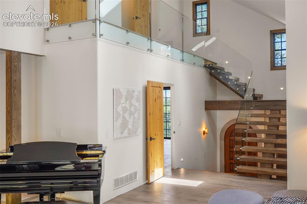4485 Carriage House View