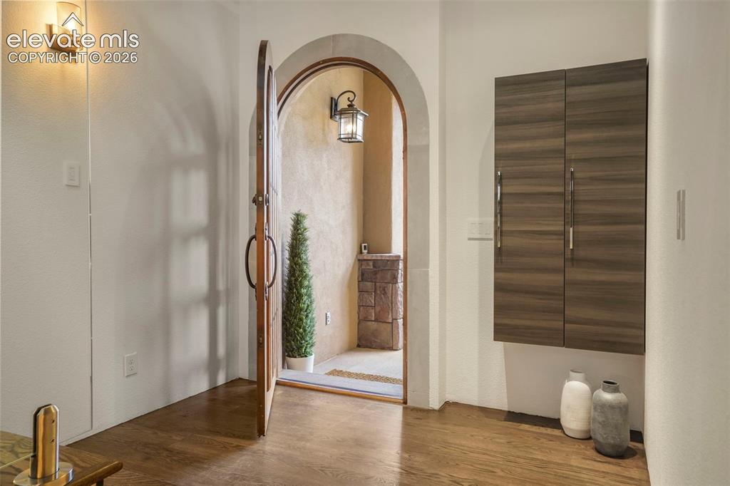 4485 Carriage House View