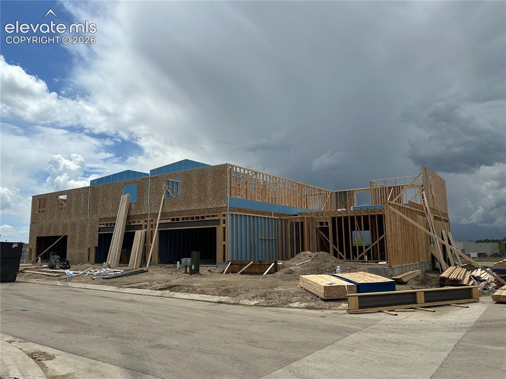 1670 Sandtoft Heights