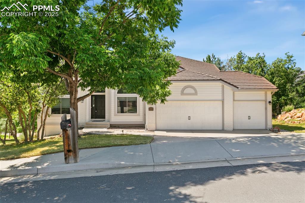 2565 Edenderry Drive