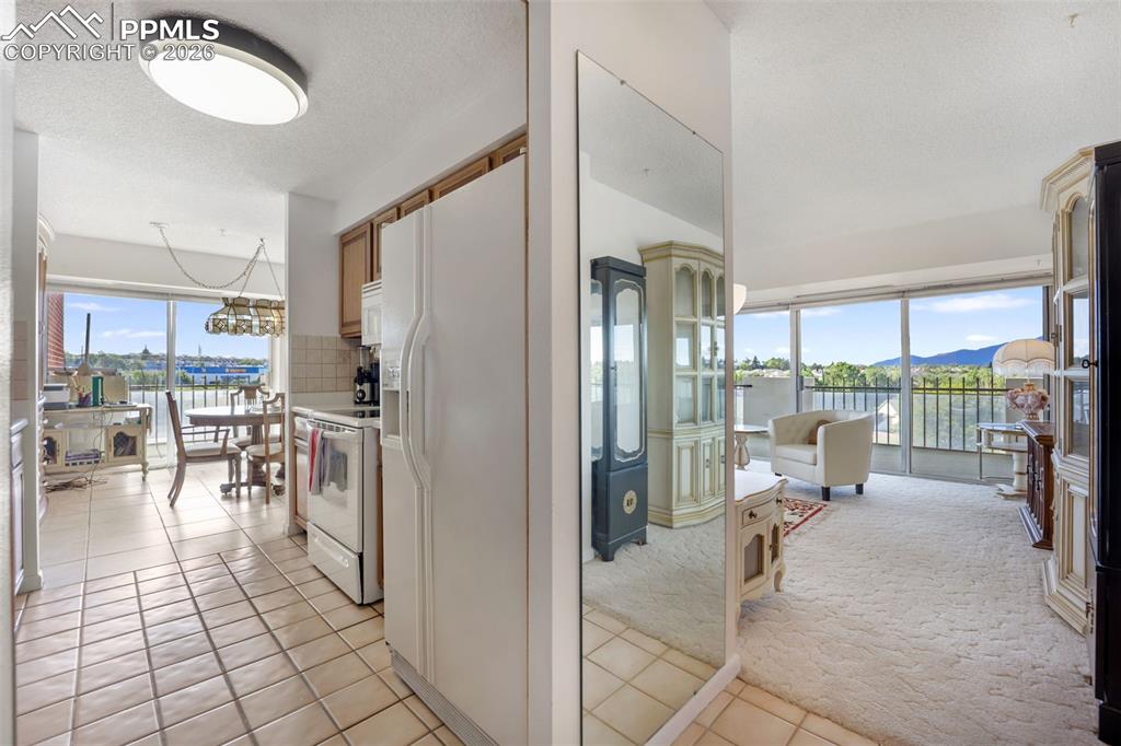 411 Lakewood Circle B533