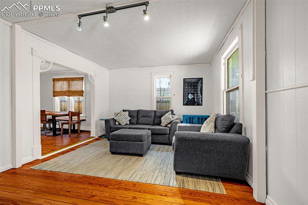 2008 W Cucharras Street