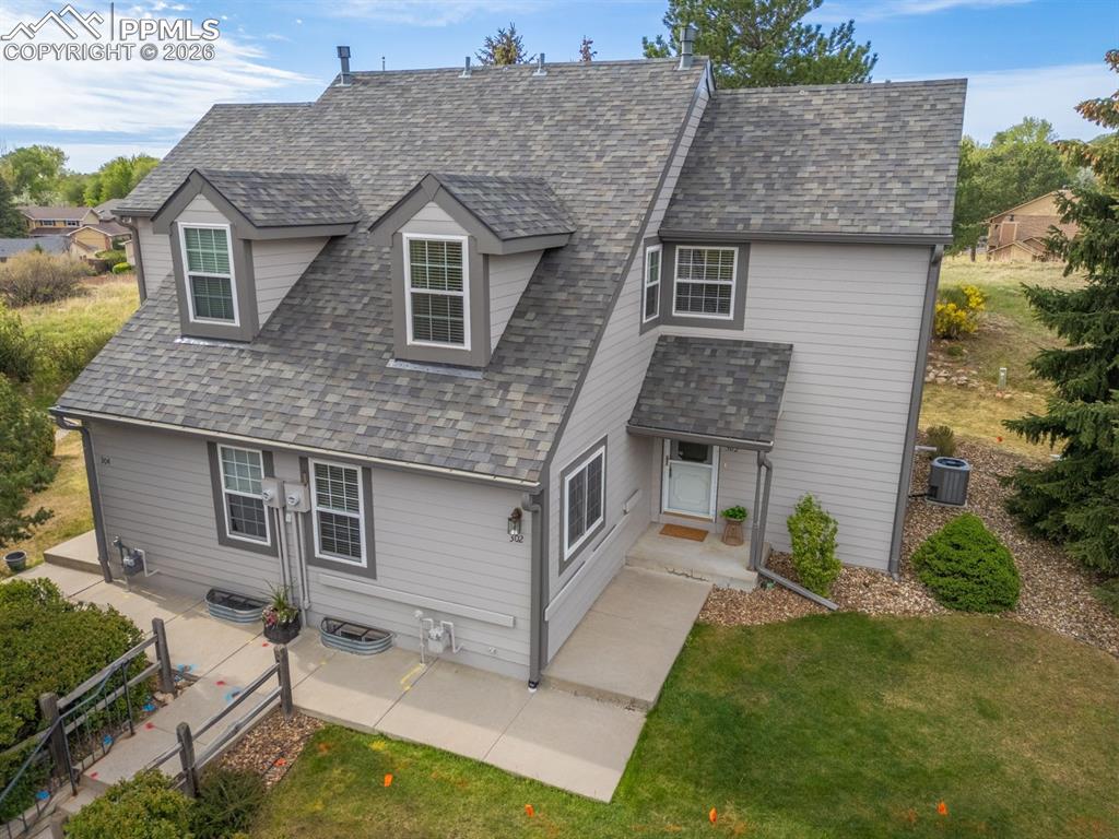 302 Cobblestone Drive