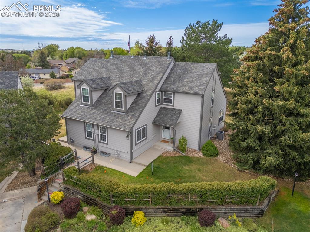 302 Cobblestone Drive