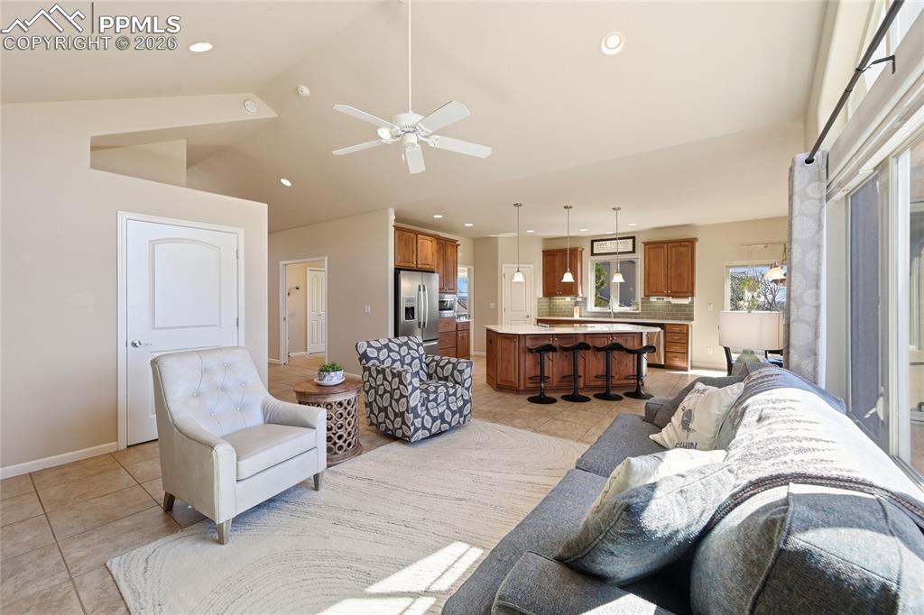 2615 Tamora Way