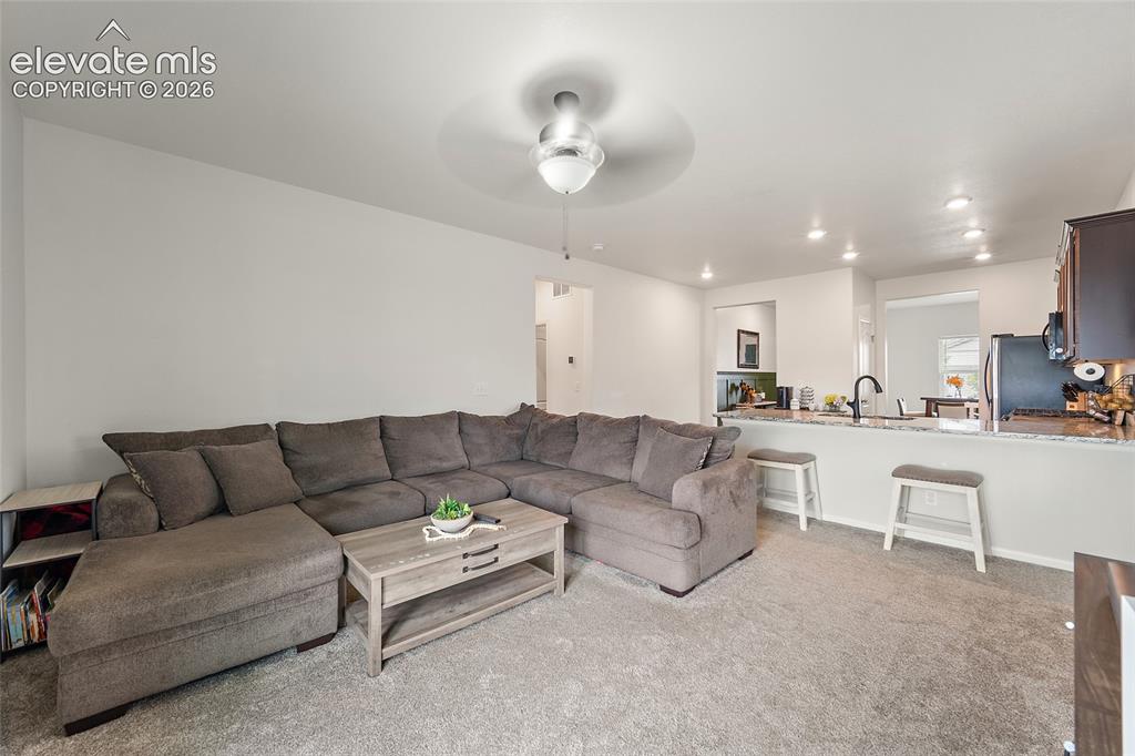 6159 Meadowbank Lane
