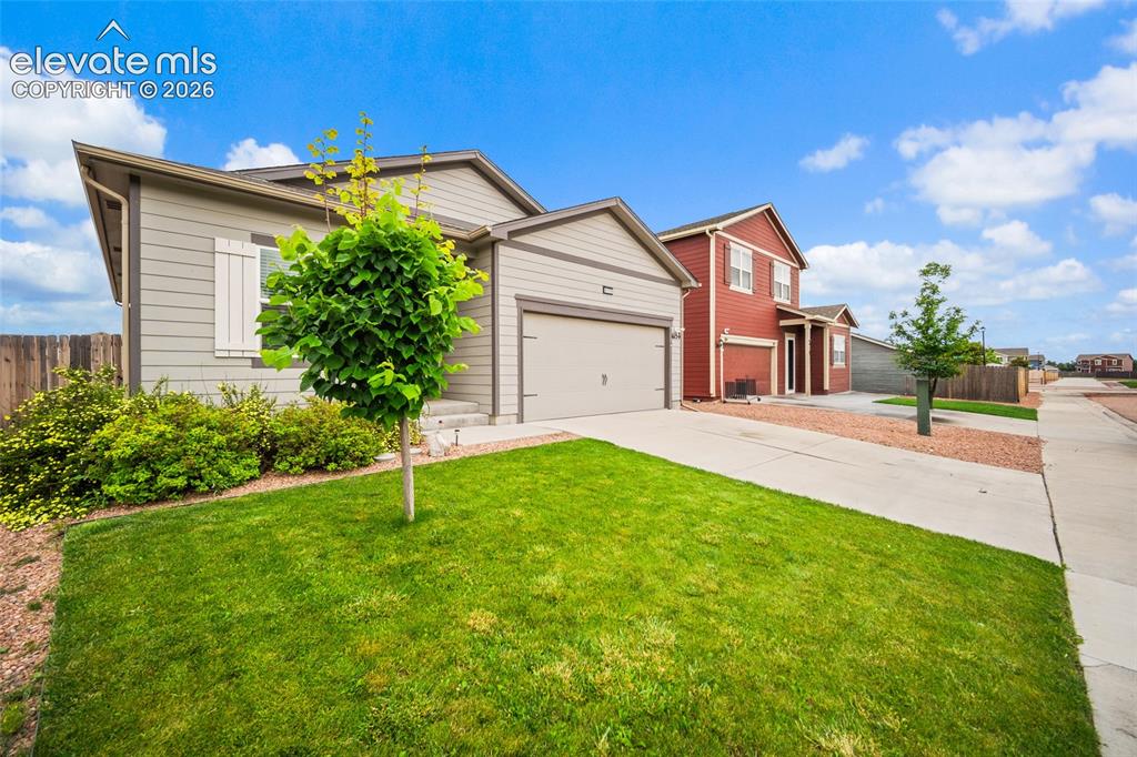 6159 Meadowbank Lane