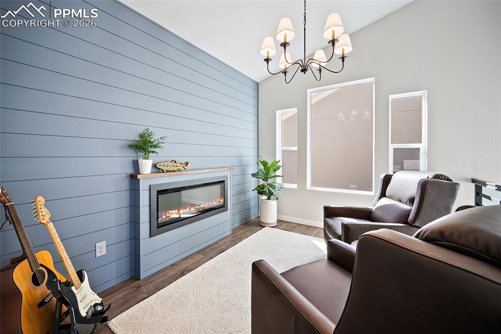 7372 Glen Forest Lane