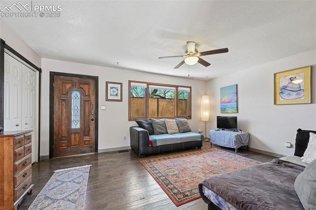 903 Bluelace Drive