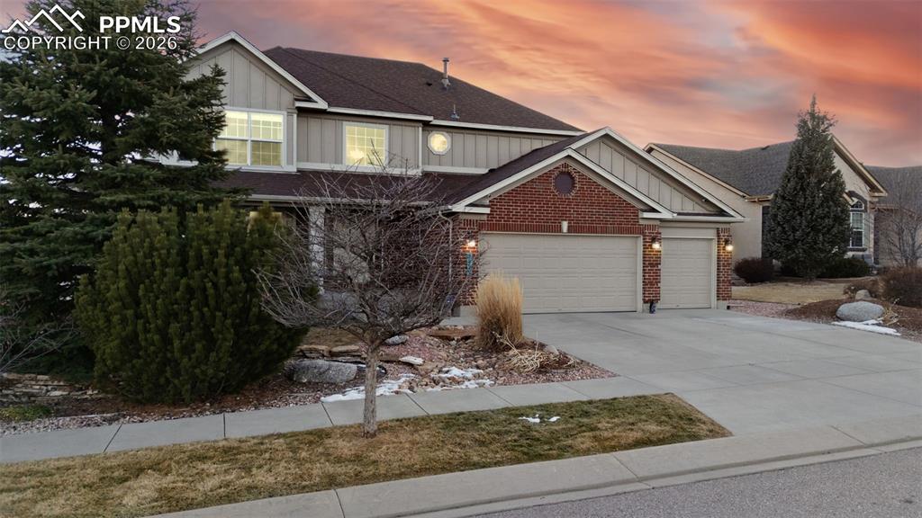 8856 Country Creek Trail