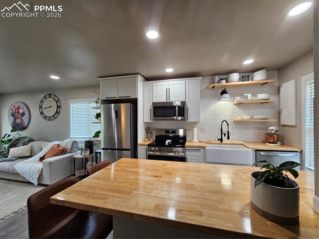 4205 N Carefree Circle B