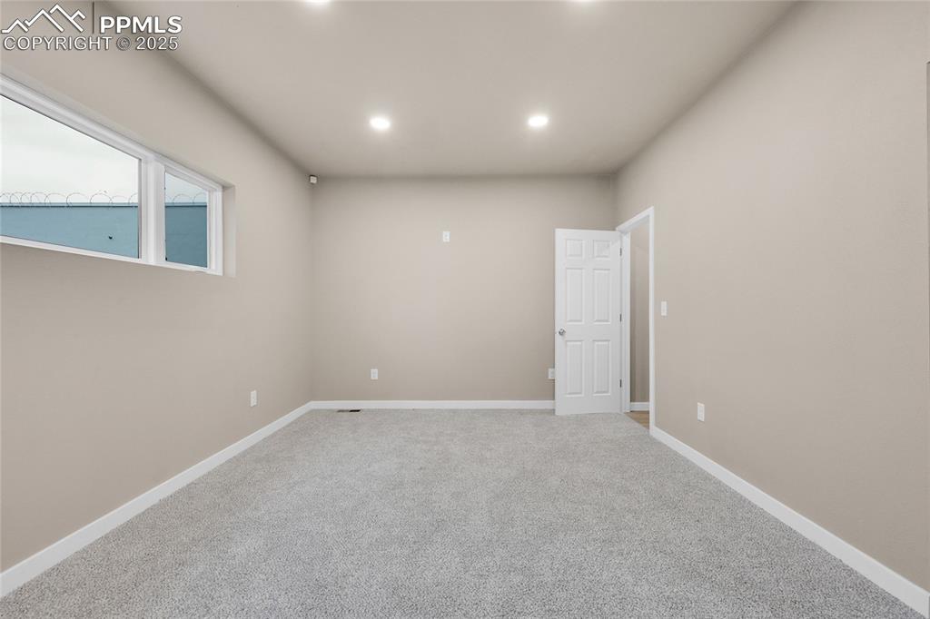 106 E Las Vegas Street