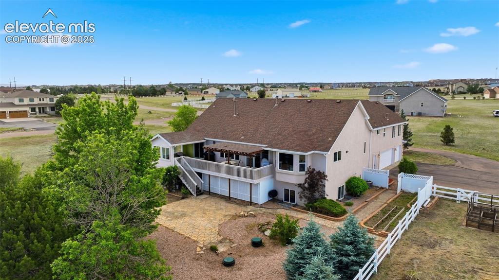 9395 Doe Creek Court