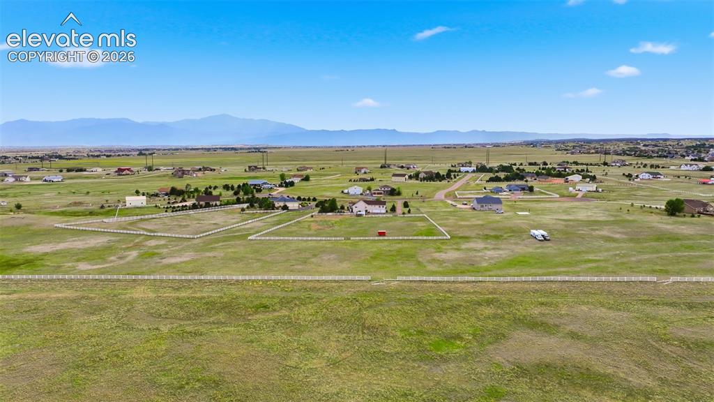 9395 Doe Creek Court