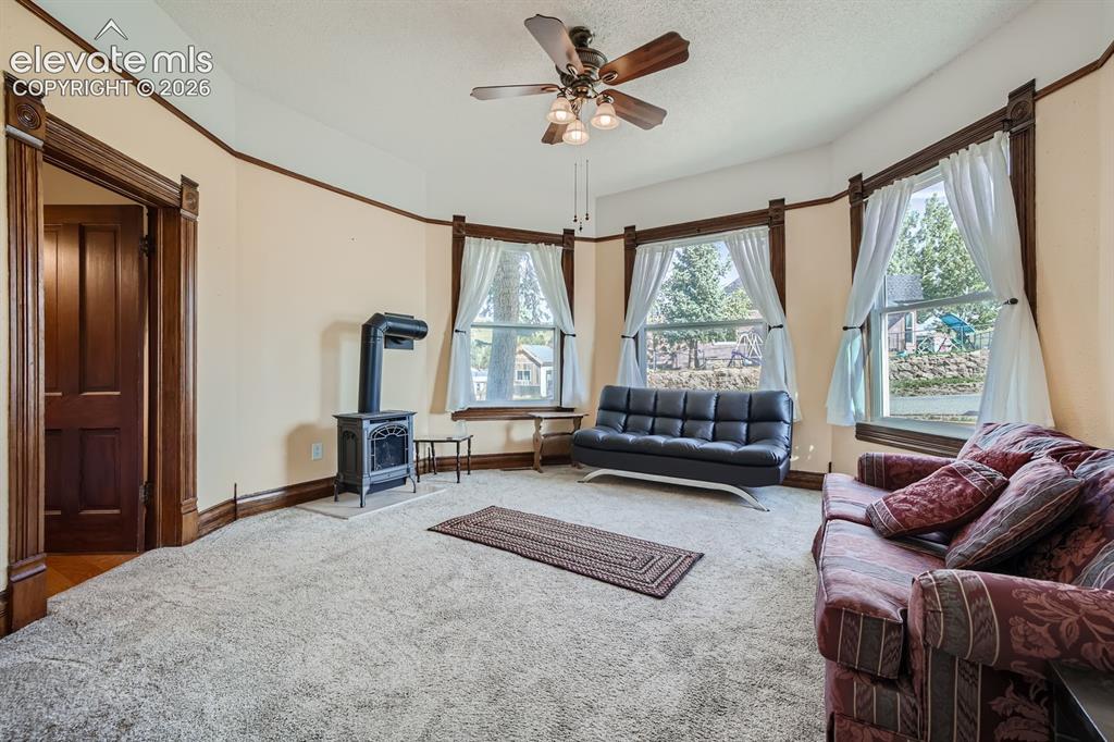 200 W Eaton Avenue