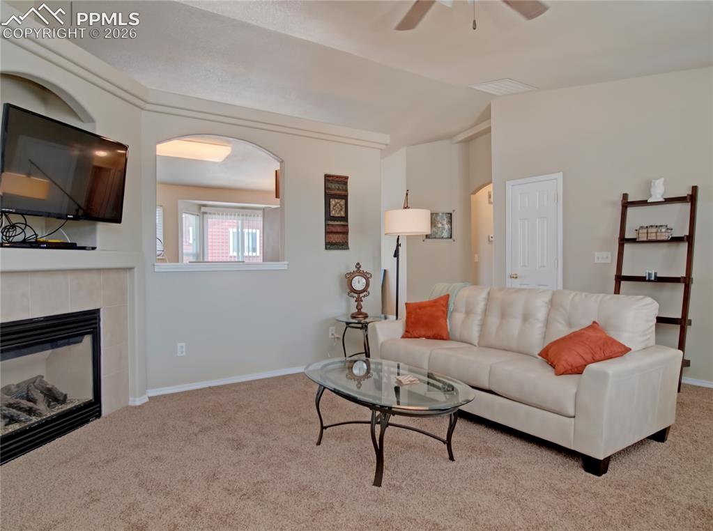 4806 Rusty Nail Point 202
