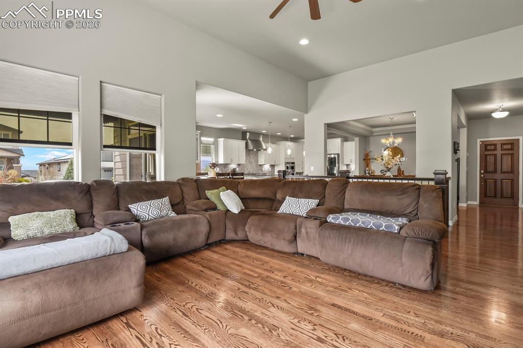 4394 Hanging Lake Circle