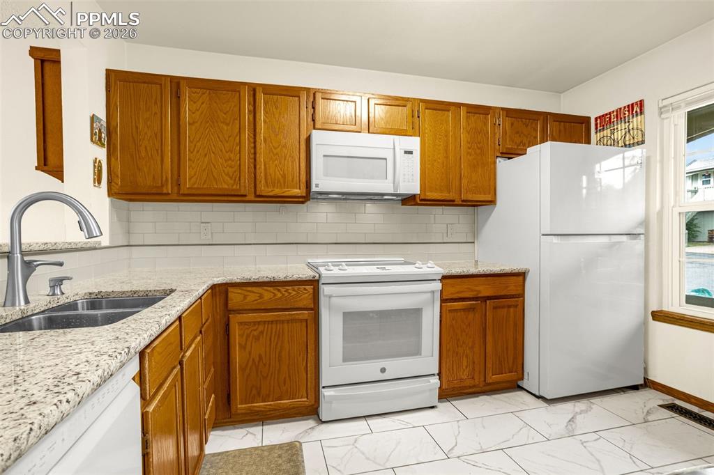 2508 Blazek Loop