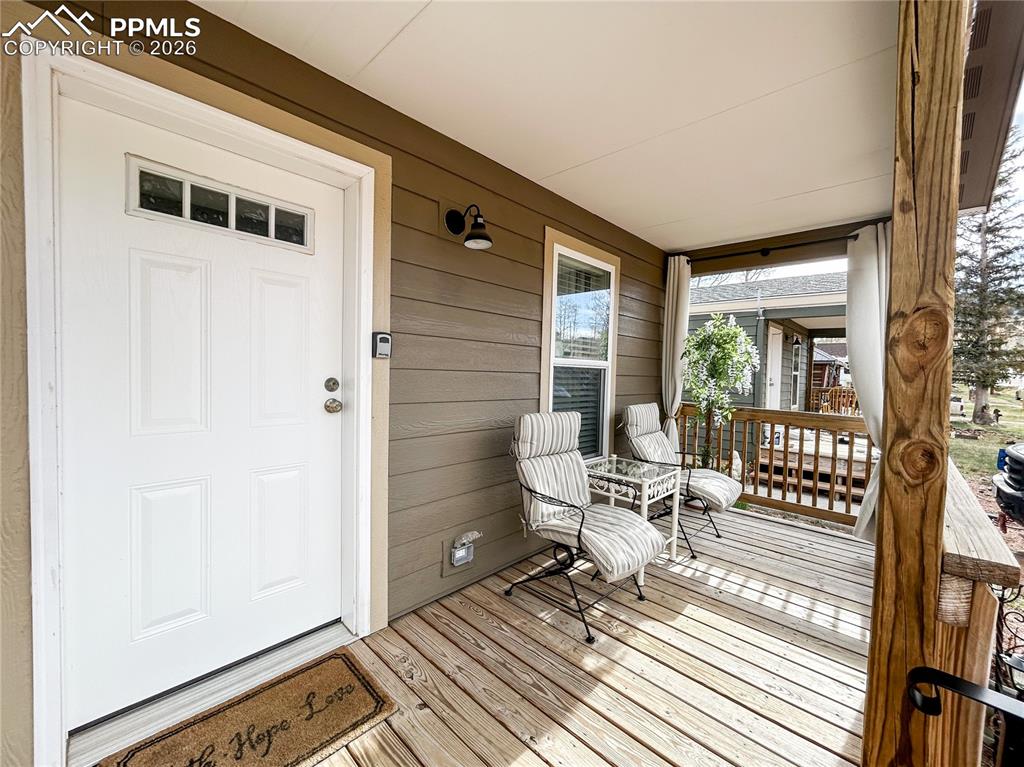 218 W Thurlow Avenue