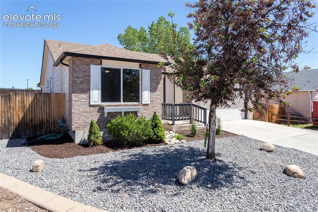 1504 Ancestra Drive