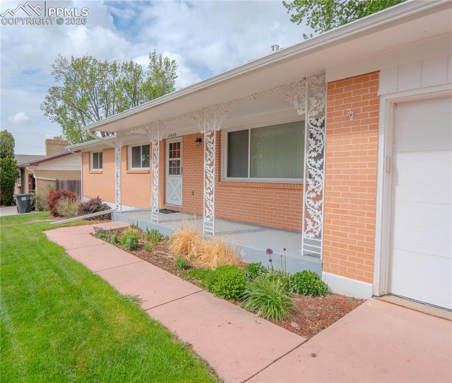 2420 San Carlos Circle