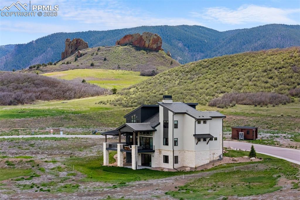 5815 Peppy San Circle