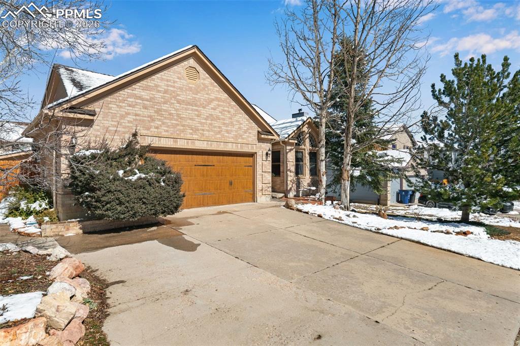670 Fernglen Court