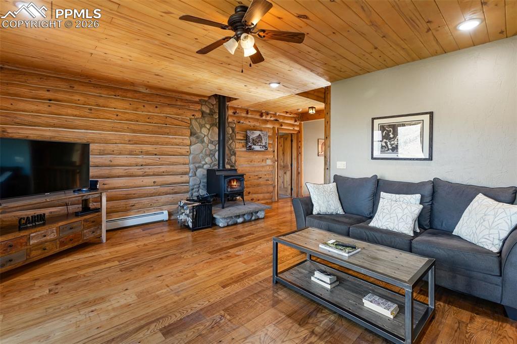 9110 Mountain Road