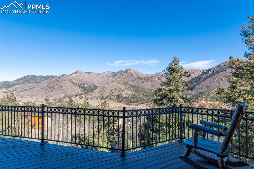 9110 Mountain Road