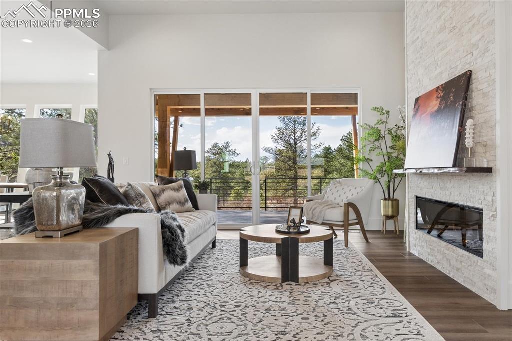 11004 Sunset Oaks Place