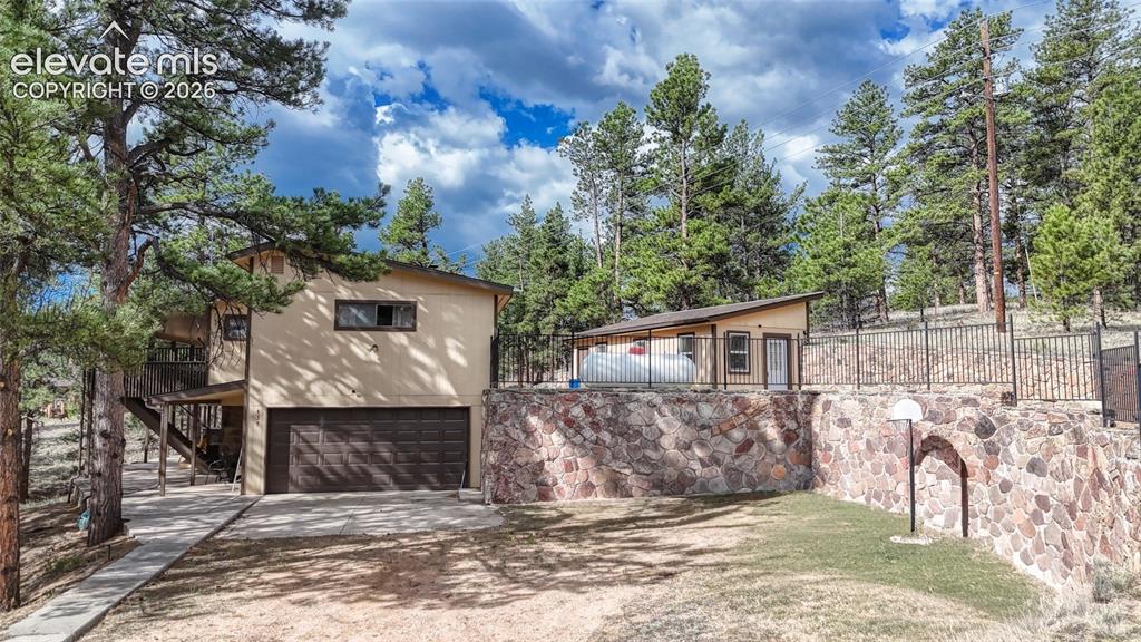 435 Phyllis Drive