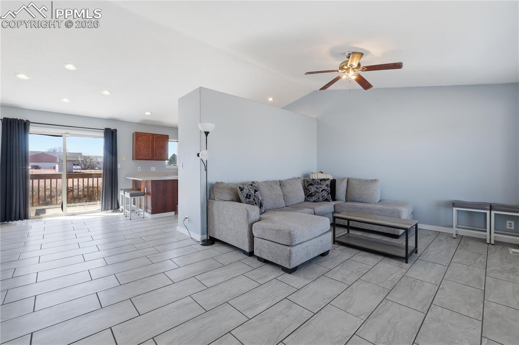 807 S Aguilar Lane