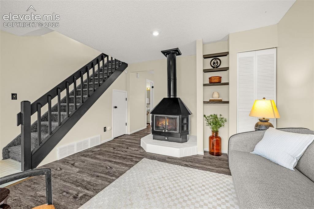 5509 Mansfield Court