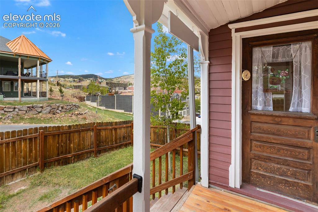 138 W May Avenue