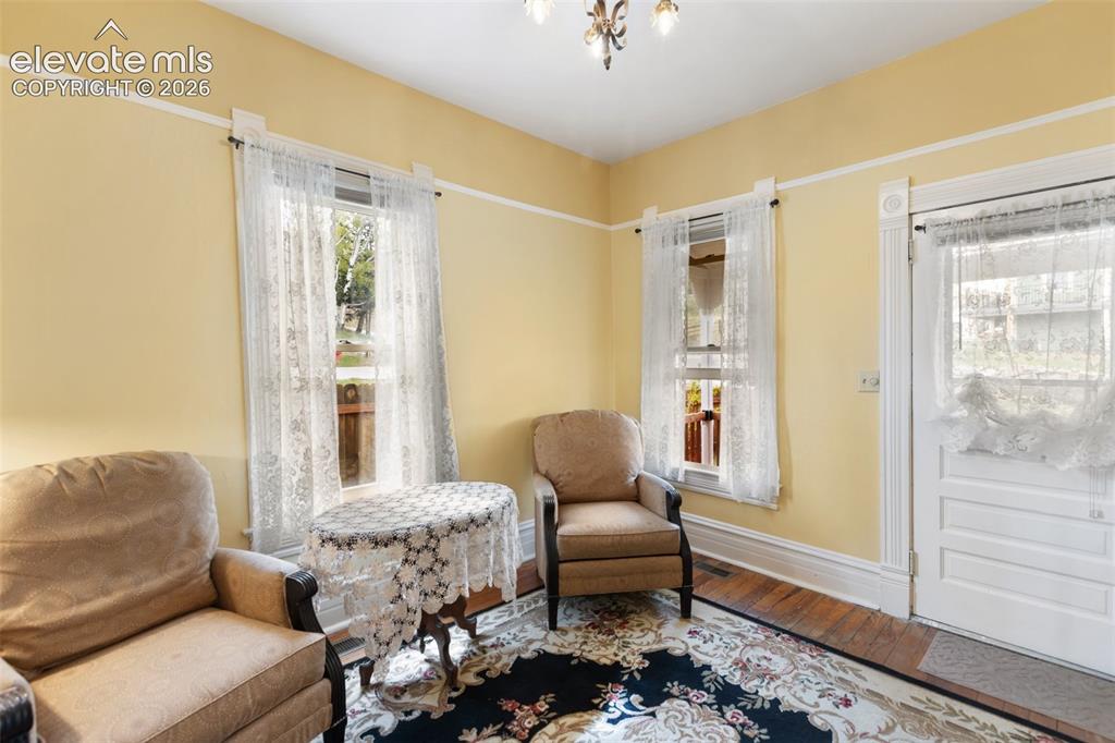 138 W May Avenue