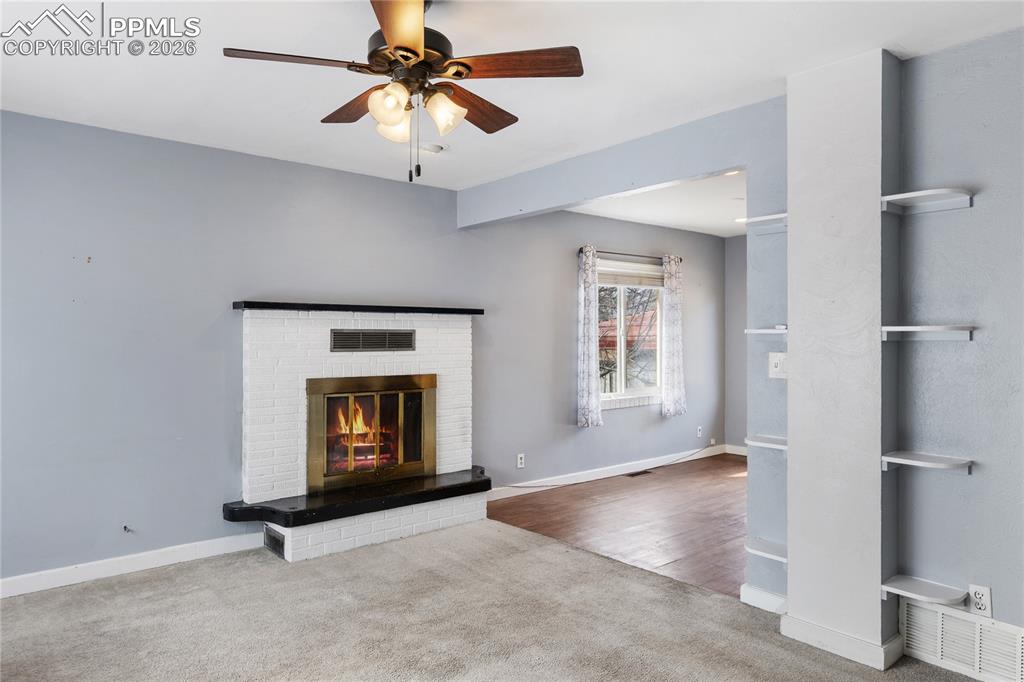 908 1/2 Bennett Avenue