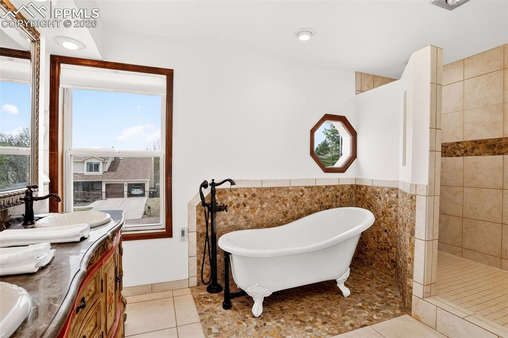 135 Palm Springs Drive