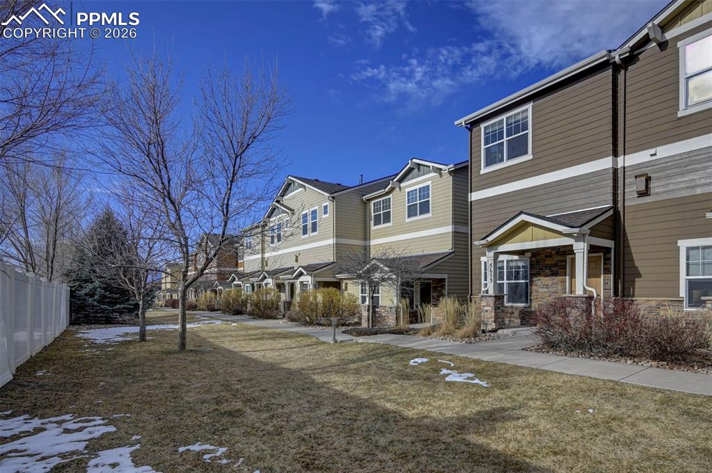 5653 Saint Patrick View
