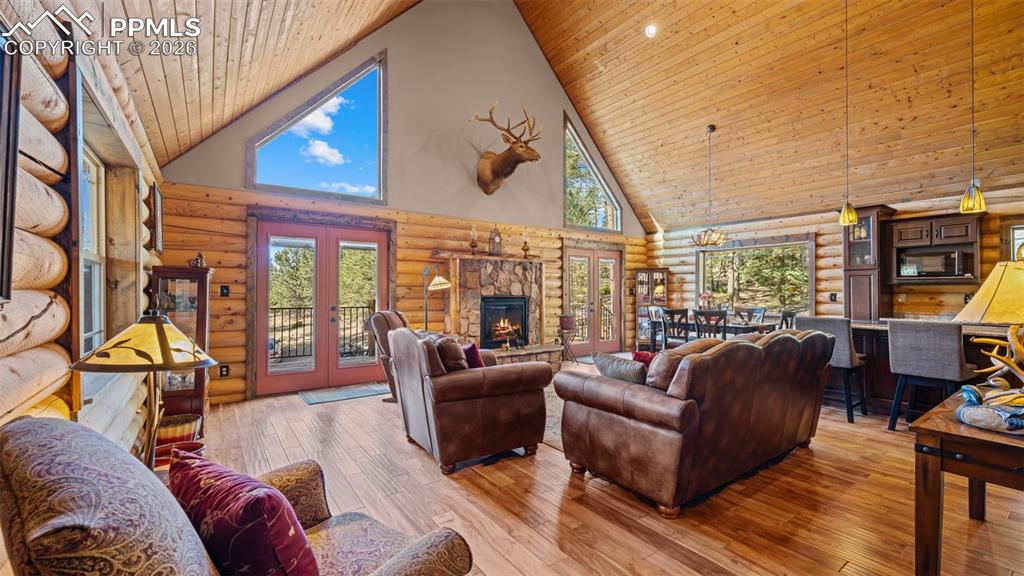 1253 E Bison Creek Trail