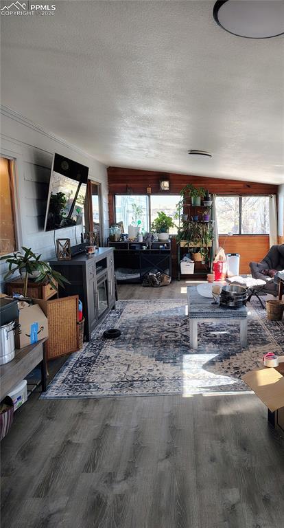 24405 Handle Road