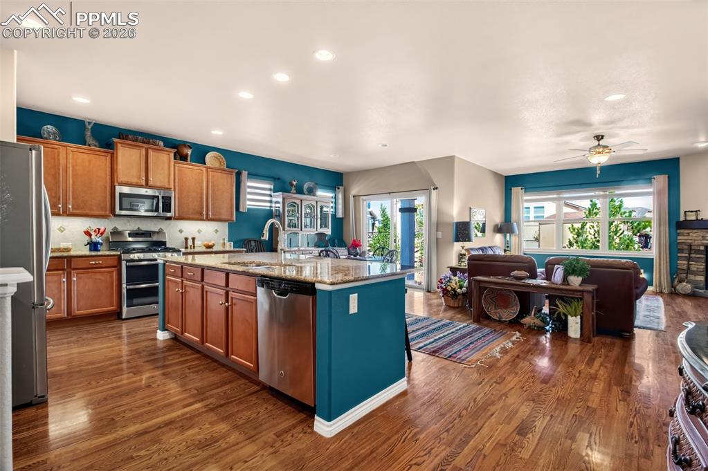 7136 Jagged Tree Circle