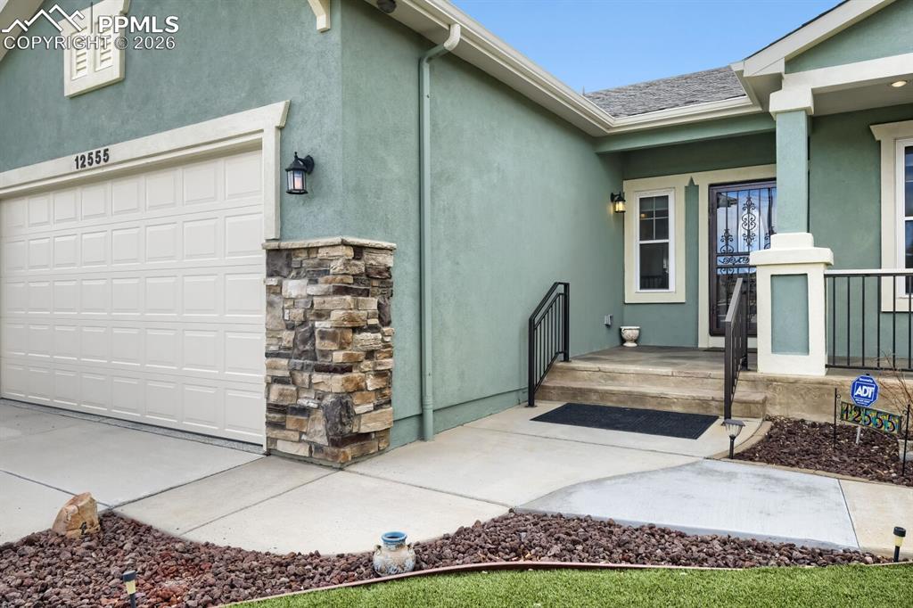 12555 Handles Peak Way