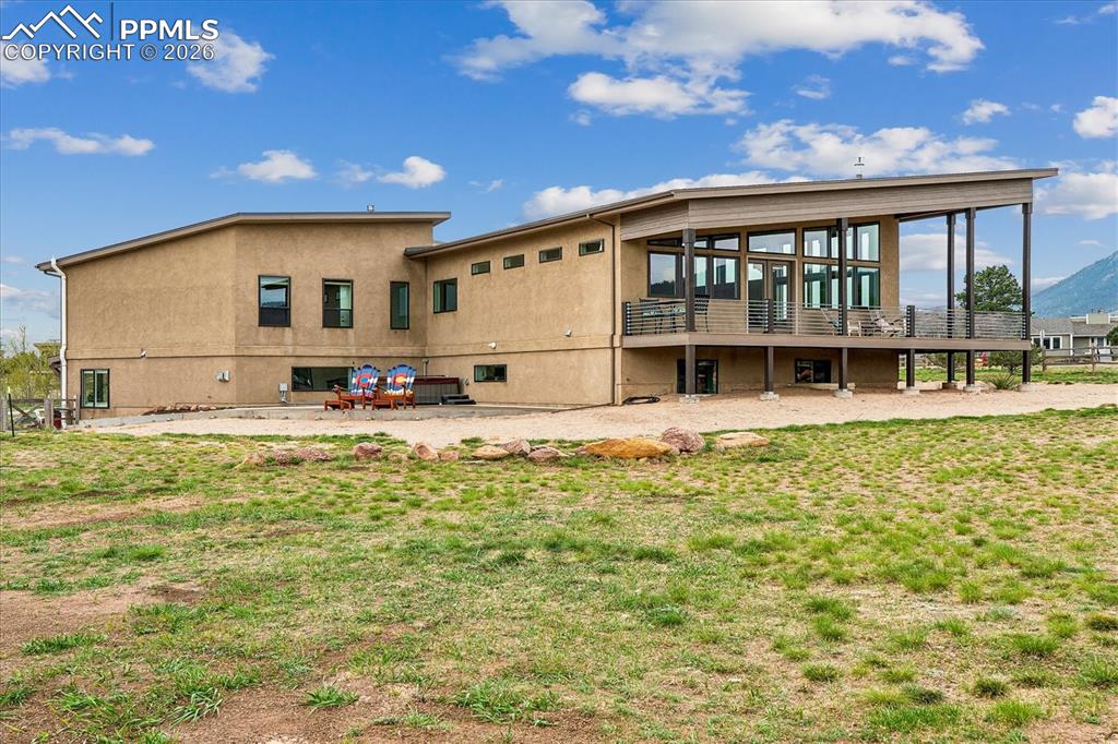 3885 Sierra Vista Road