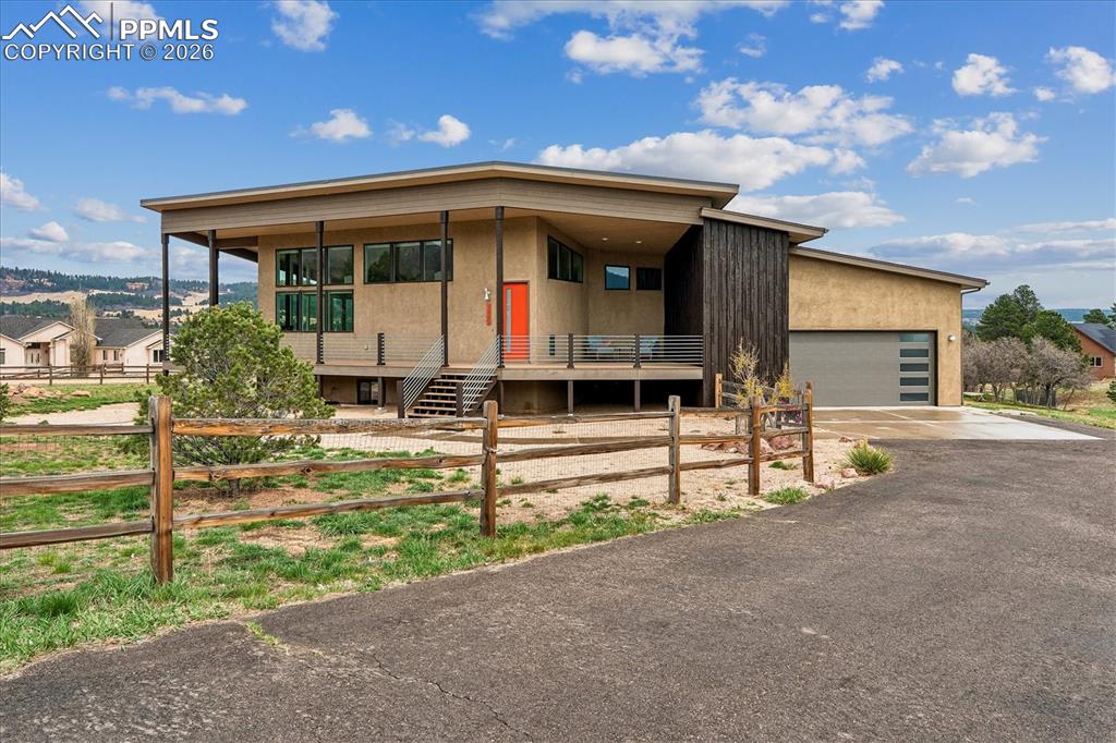 3885 Sierra Vista Road