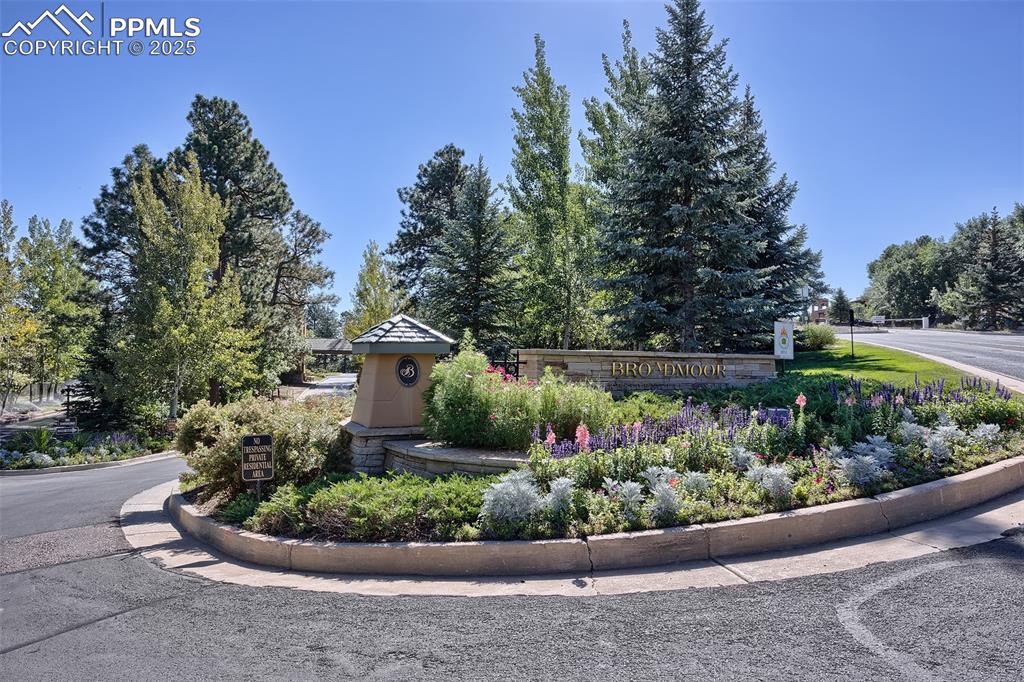 4688 Stone Manor Heights