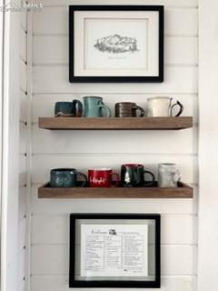 399 Maid Marian Drive