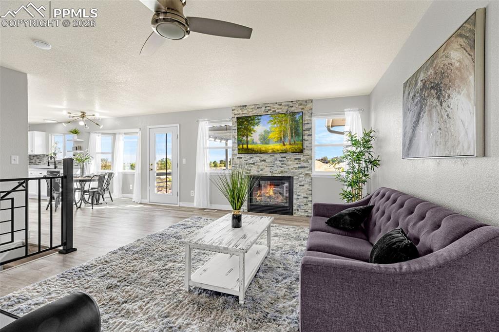 8191 Barn Swallow Grove