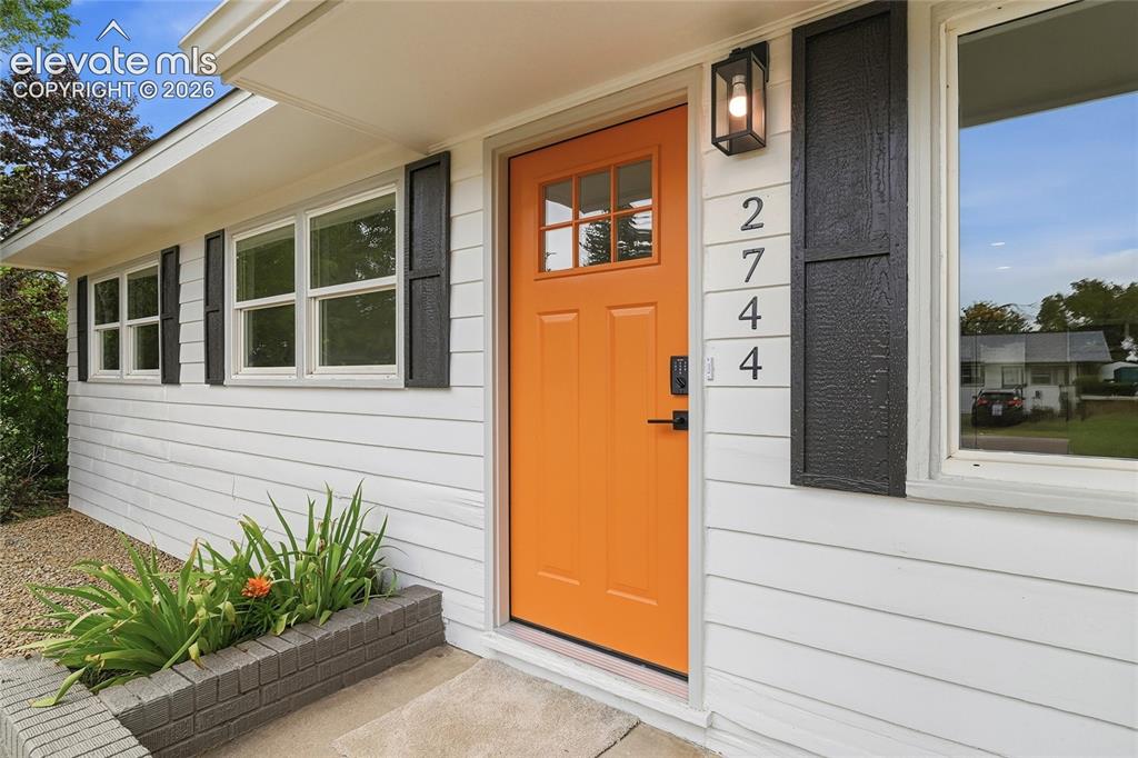 2744 Ron Court