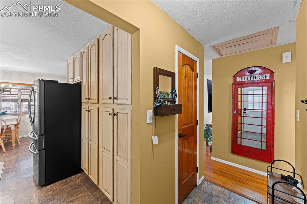 44 N Dartmouth Street